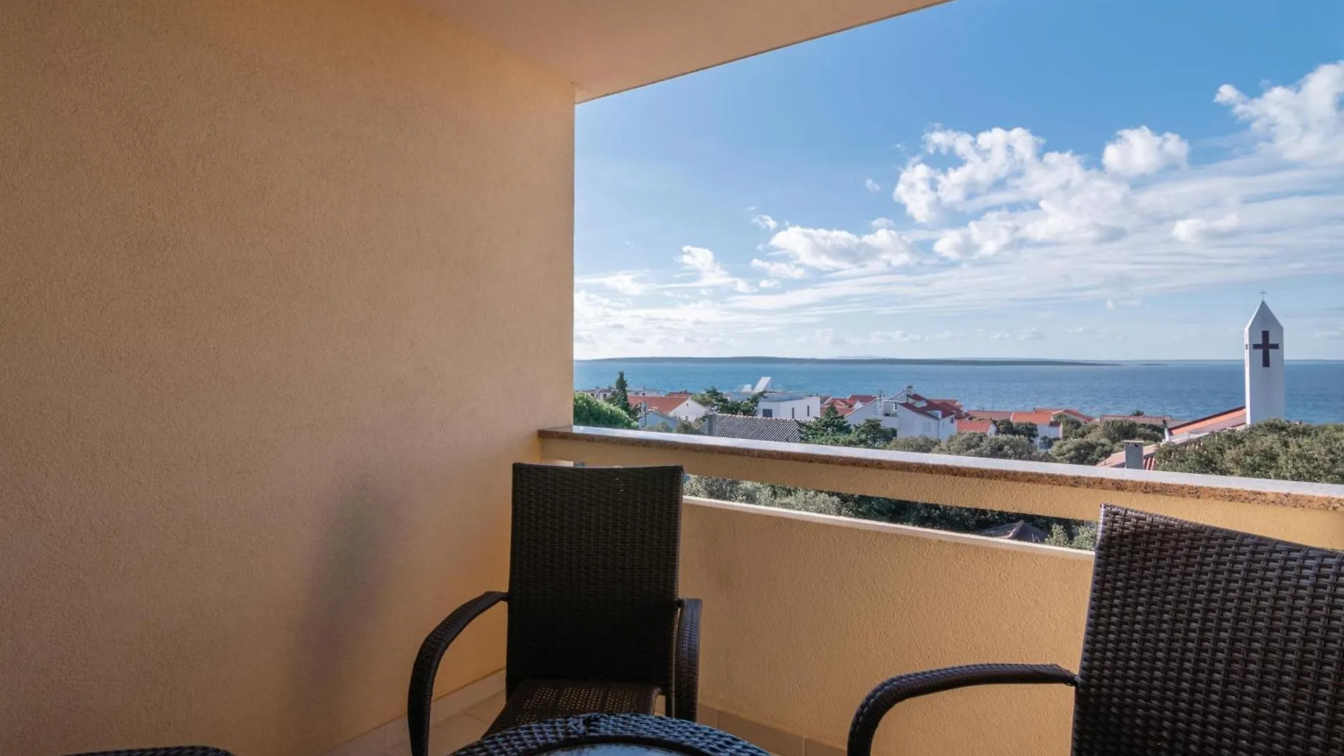 Apartments With A Parking Space Mandre, Pag - 18748 Kolan Croatia