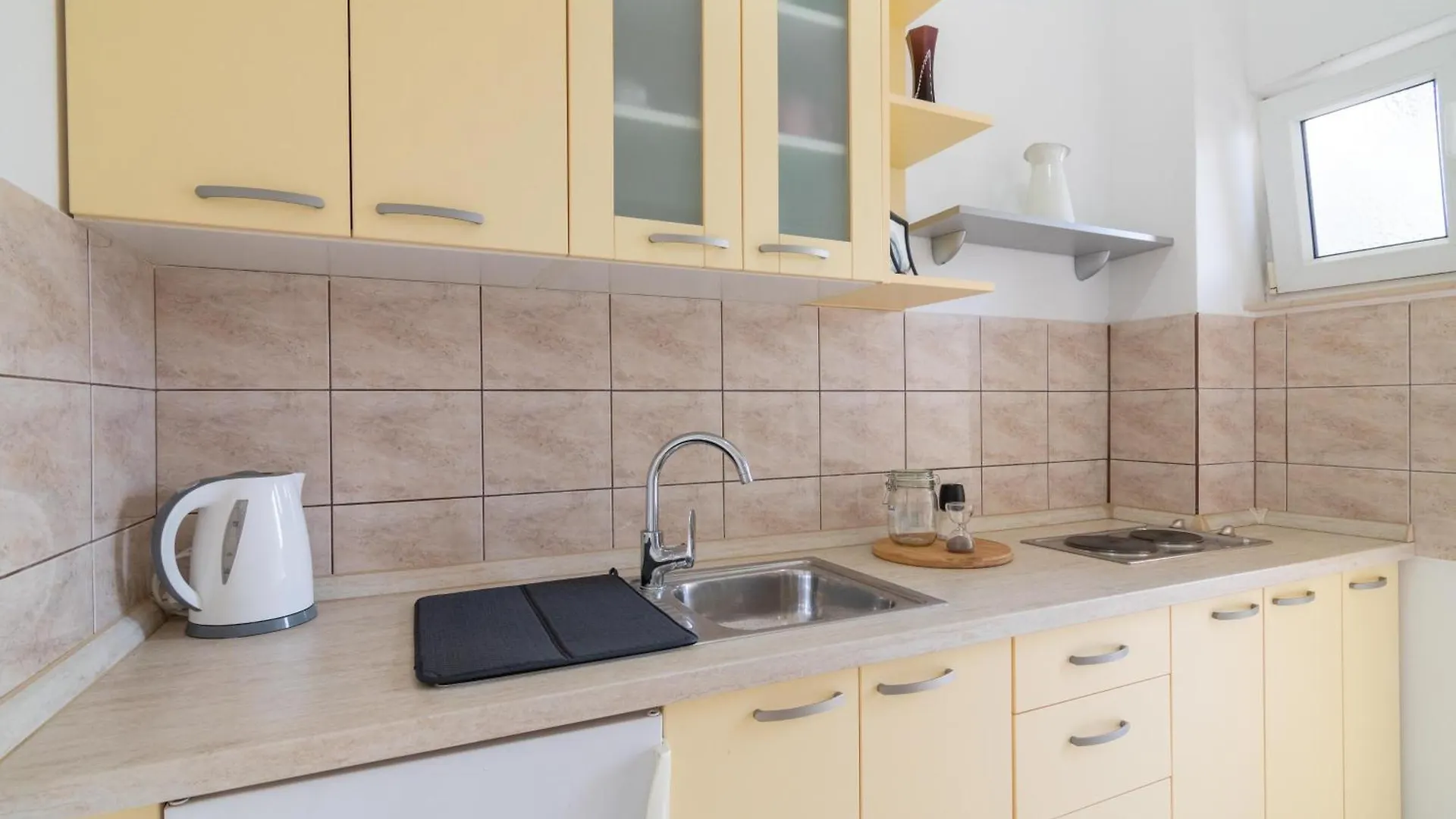Apartments With A Parking Space Mandre, Pag - 18748 Kolan