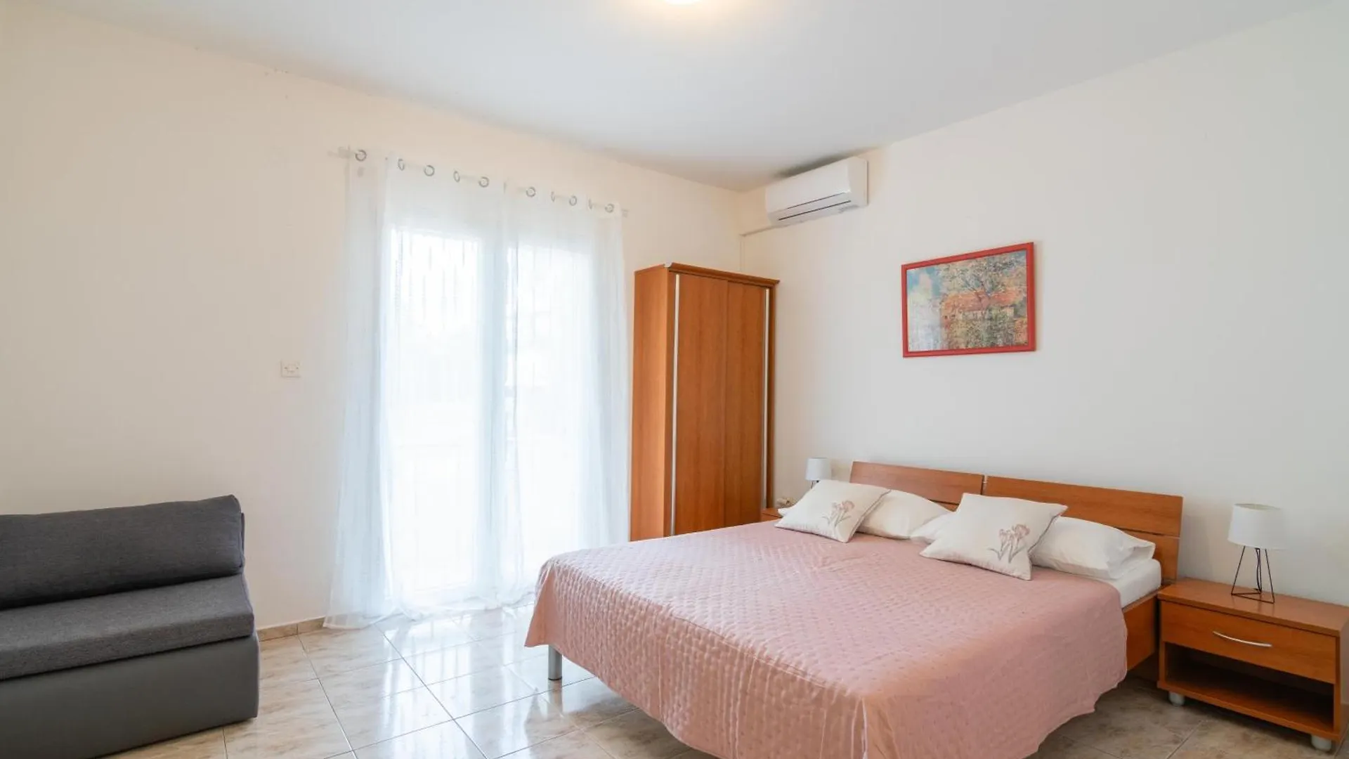 Apartments With A Parking Space Mandre, Pag - 18748 Kolan