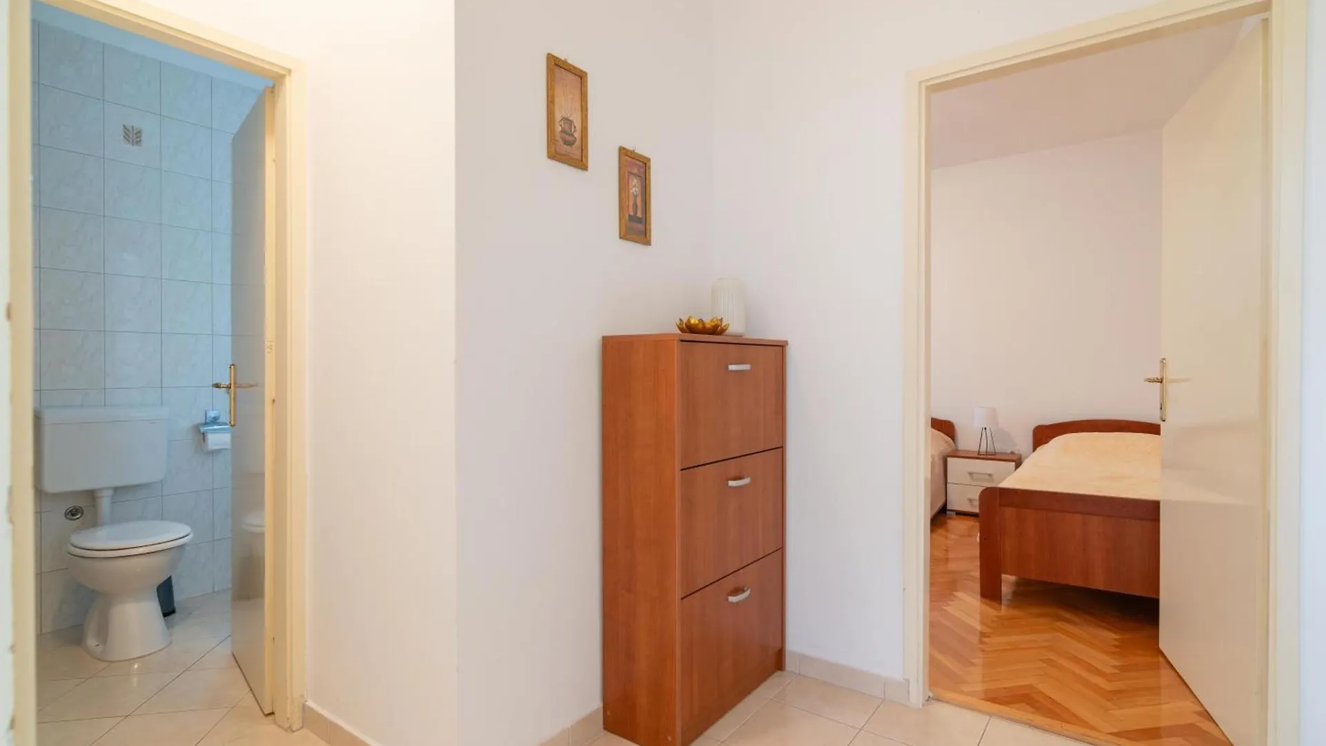 Apartments With A Parking Space Mandre, Pag - 18748 Kolan Croatia