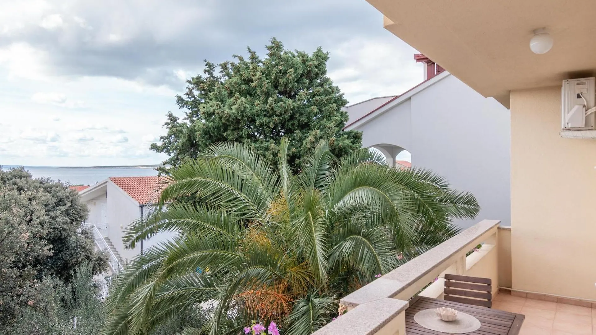 Apartments With A Parking Space Mandre, Pag - 18748 Kolan