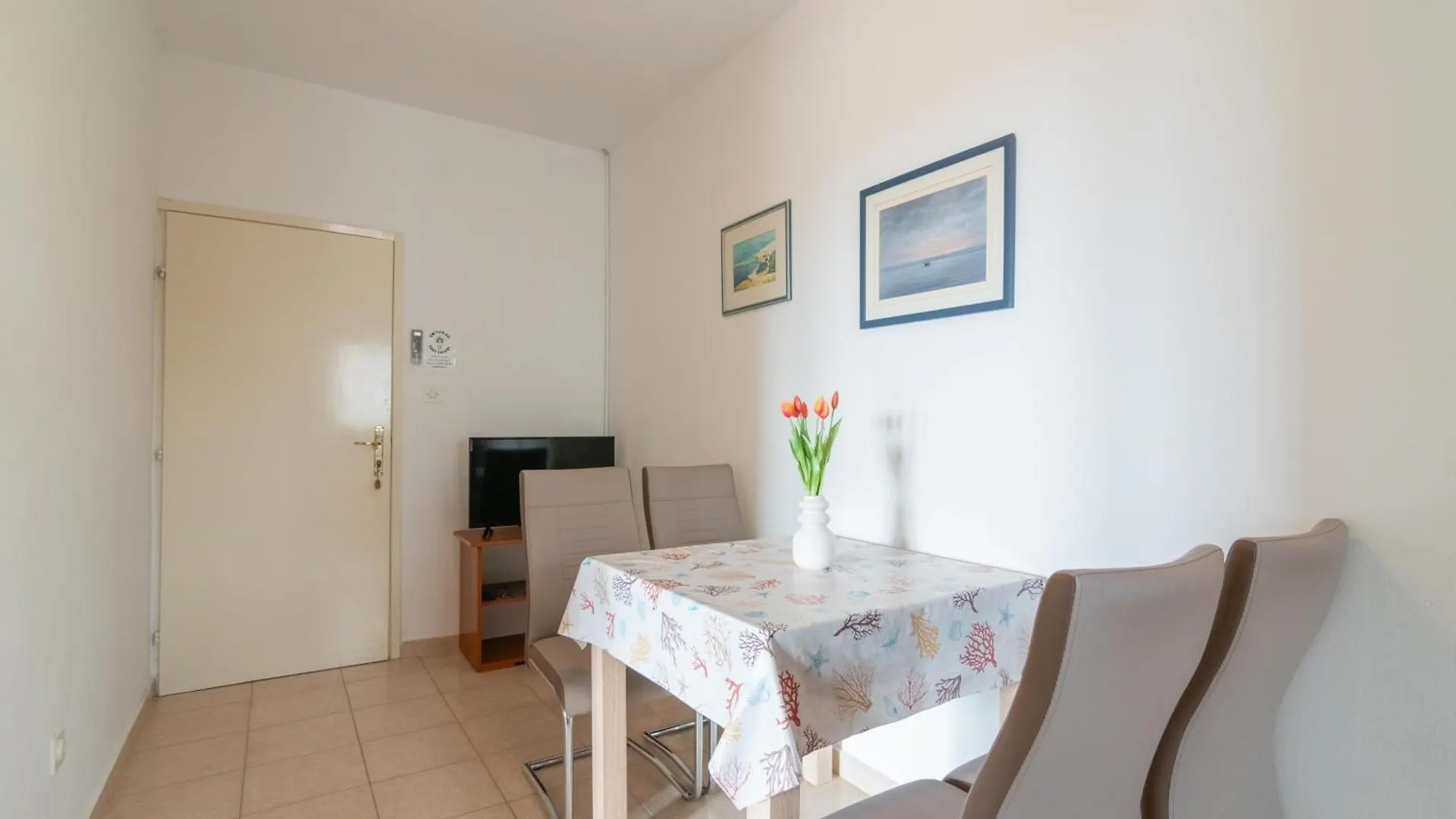 Apartments With A Parking Space Mandre, Pag - 18748 Kolan