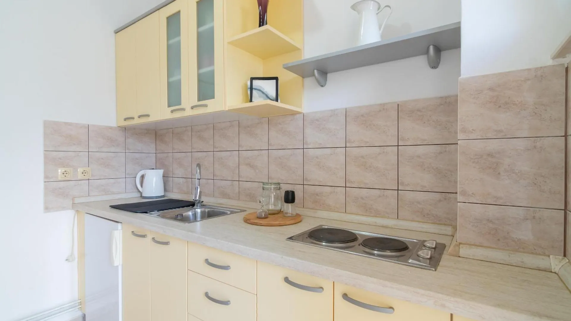 Apartments With A Parking Space Mandre, Pag - 18748 Kolan Croatia