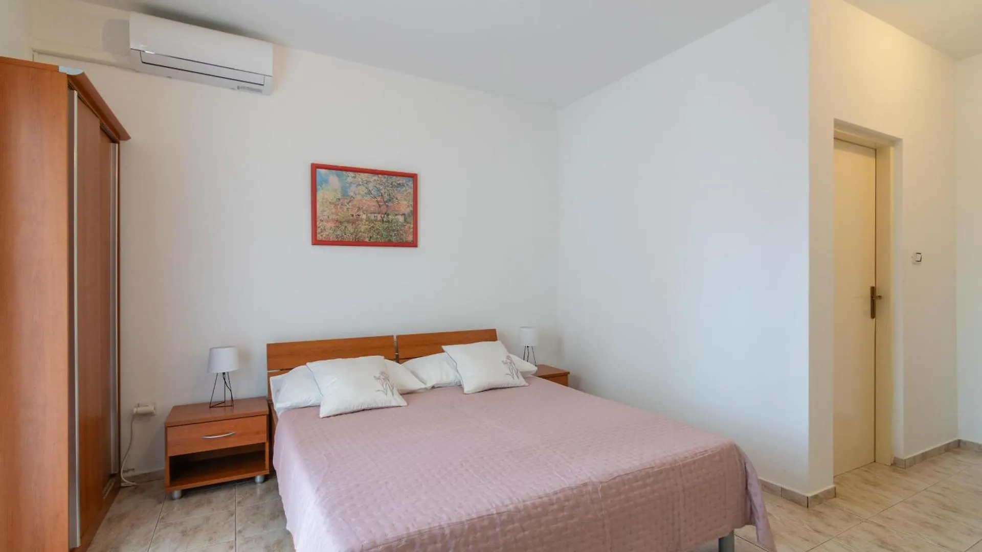 Apartments With A Parking Space Mandre, Pag - 18748 Kolan