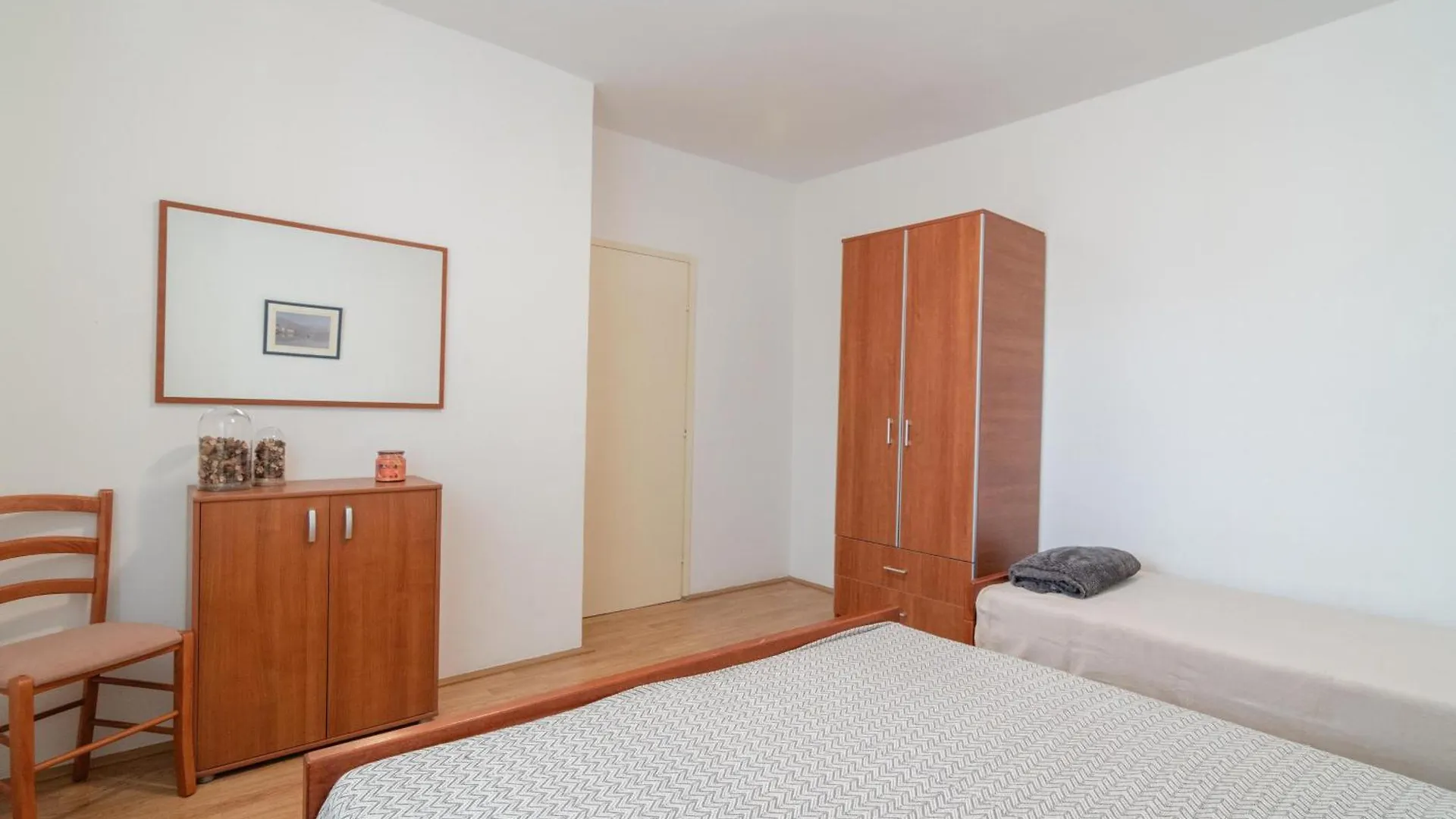 Apartments With A Parking Space Mandre, Pag - 18748 Kolan